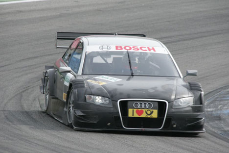 Timo Scheider i den nye DTM Audi 2009.